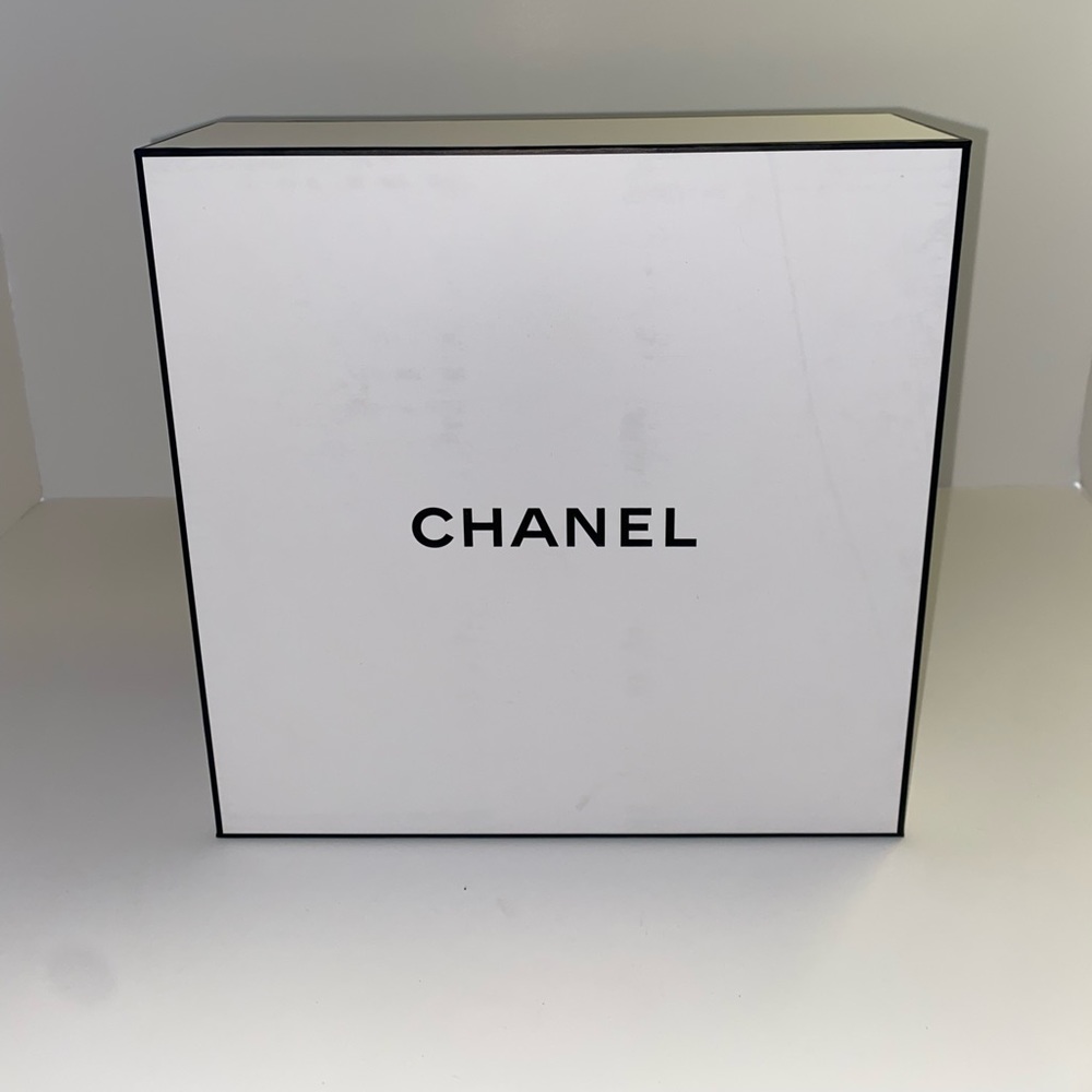 Chanel empty box